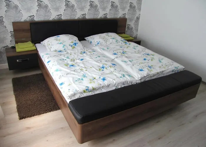 Geraeumige 4 Zimmer Wohnung An Den Kaiserthermen